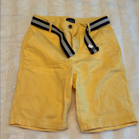 Boys Children’s Place Yellow Shorts Belt 10 - Picture 1 of 4